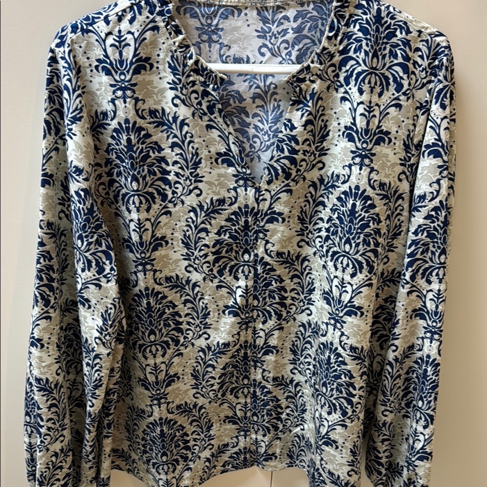 Elegant Blue and Cream Women's Top XL Cupshe